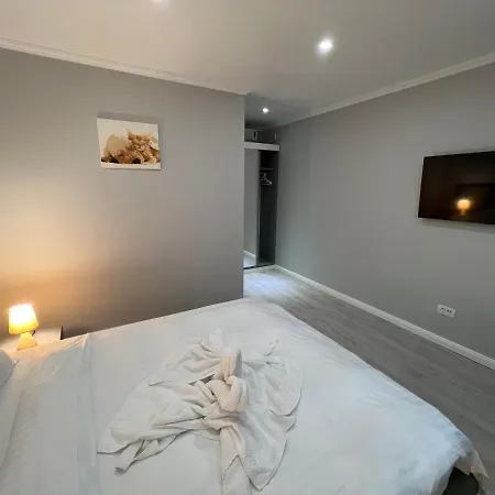 בית הארחה Casa Eva