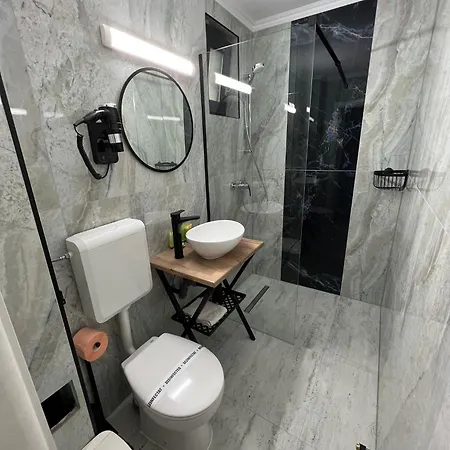 בית הארחה Casa Eva 4*