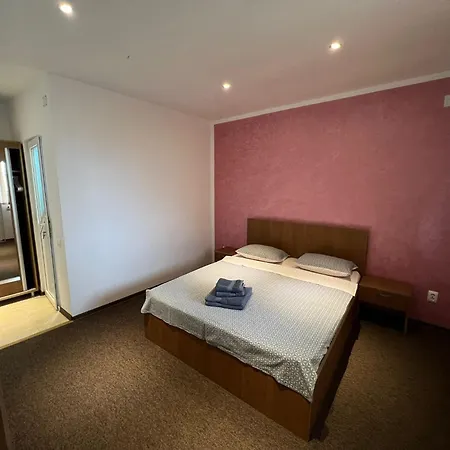 Casa Eva בית הארחה Două Mai